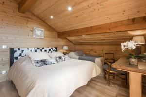 Chalets Chalet Velajule : photos des chambres
