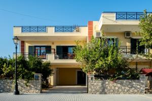 Spacious House in a Quiet Neighbourhood