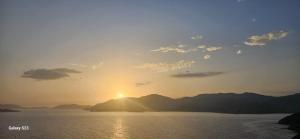 Risveglio sul mare img1