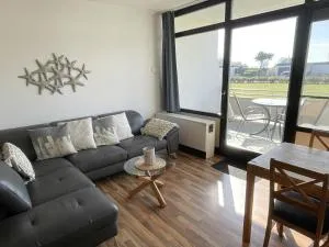 Fehmarn Burgtiefe Südstrand 2 Zimmer Wohnung SEESTERN mit Süd-Bk WaMa - Wulfen auf Fehmarn