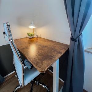 StayZen Holz & Hirsch Deluxe Hideaway zentral mit Parkplatz