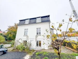 Spacious and modern house close to Århus Center - Viby