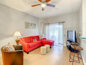 Sweet Getaway! Luxury Gated Resort & Lazy River