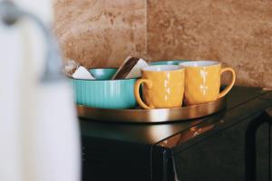 FREE PARKING & Self Check-IN WestSide Studio Near the Lake, Lacul Morii,Near Metro Stations Sector6