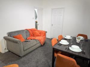 Wellesley Retreat 4BR Entire Home