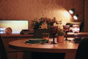 FREE PARKING & Self Check-IN WestSide Studio Near the Lake, Lacul Morii,Near Metro Stations Sector6