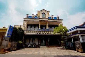 Samudra Hotel - Sekemboe