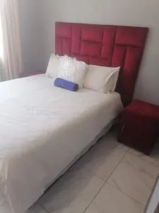 mokede Iin - Soshanguve