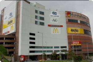Apartamento , frente a la universidad autónoma , edificio urban