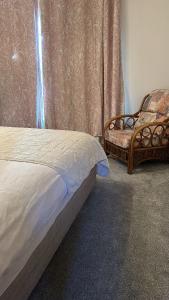 Guest House in Rose Meare Gardens