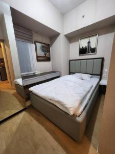 2 Bed Room Tanglin Pakuwon mall