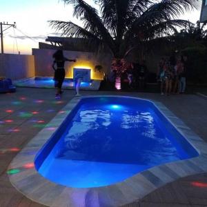 Linda casa em Búzios com 04 quartos, piscina, hidro e área gourmet