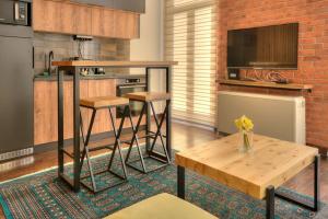 Knez Central Apartment