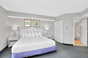 Ocean Reef Resort, Unit 1026, 4 Bedroom, 3 Bath, Direct Oceanfront