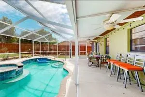 Sunset Oasis Pool Home - 因弗尼斯