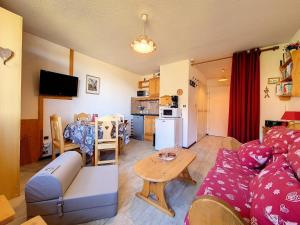 Résidence Ski Soleil - Studio classique · Au pieds des pistes · Balcon vue sur les pistes MAE-1684