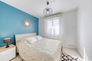Appartements Appartement lumineux Parking proche transport : photos des chambres