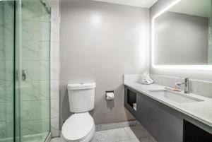 King Room Non Smoking, Accessible room in Rodeway Inn South Gate - Los Angeles South