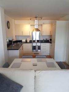 Cardiff Bay, City centre apartment