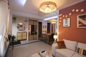 Plain-Pied - 5 couchages - Billard - BabyFoot - Terrasse - Jardin - Véranda - 4 chambres & canapé convertible - Netflix - Amazon Prime - WIFI - Stationnement gratuit devant - Verdun Centre - Géré par Presta-ZenServices