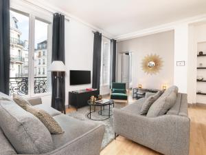 LivinParis - Luxury 3 Bedrooms Le Louvre I