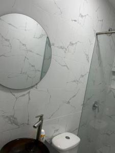 Hermoso Aparta Estudio 7 minutos del Aeropuerto