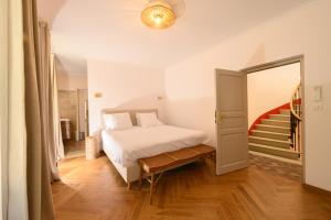 B&B / Chambres d'hotes B&B Hugo Puisserguier : photos des chambres