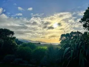The Sandpit Relaxing Beachfront Getaway - Otaki Beach