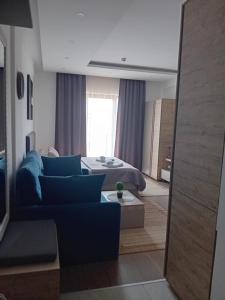 Studio Ristic Milmari L5