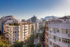 2 Quartos a 400m da Praia de Ipanema e 200m do Metro - Portaria 24h, Wi-Fi, Ar Condicionado e Cozinha Completa - Comporta 5 hospedes