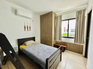 Casa en privada cerca de la playa y la Marina