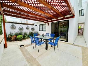 Casa en privada cerca de la playa y la Marina