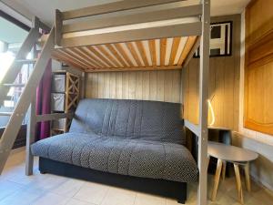Appartements Studio familial au centre du village avec balcon et casier a ski - FR-1-624-163 : photos des chambres