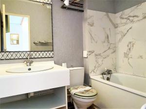 Studio cabine 4 pers avec piscine, tennis et accès direct plage - Bormes-les-Mimosas - FR-1-251-559
