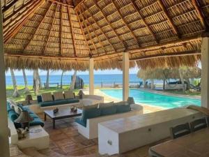 Villa Moca, casa en la playa, Monterrico