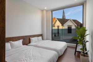 Studio Gia Đình (Family Studio)