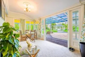 Horse Club Retreat 3 Bedrooms - Dairy Flat