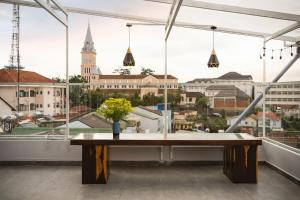 Suite Gia Đình Có Ban Công (Family Suite with Balcony)