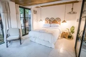 UMI Nest Apartment in Subic Bay with Self-Serve Breakfast - WiFi, Bathtub, Barbecue! - Santa Rita