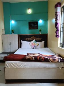 Amudha Hotels & Restaurant
