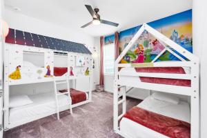 Spacious Dreamscape 12rooms 11 bathrooms 25 people Wifi