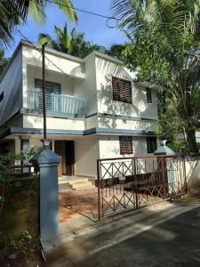 Krishnarpanam 2BHK villa in Guruvayoor- only for families - Manattala