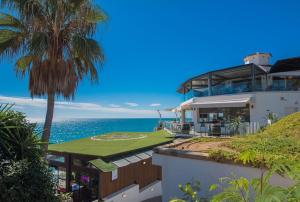 Moderno piso a un paso de la playa