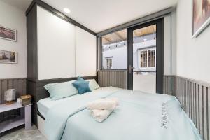 Super Cheap - Balcony & Netflix Studio - Bui Vien