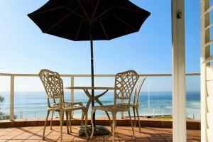 11 Glitter Bay 3 bedroom beach front amazing views