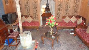 The Shelter Group of Houseboats & Tour organiser