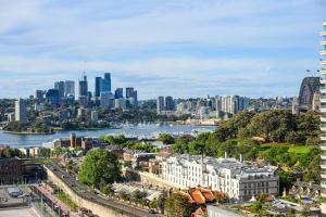 Waterfront CBD luxury 1Br with best view