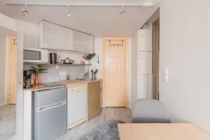 Nordstay - Urban Retreat near Hietaniemi Beach self check-in