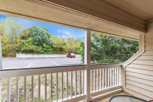 Grand Wood Suites - 3rd Floor Back Side Penthouse Suite 307