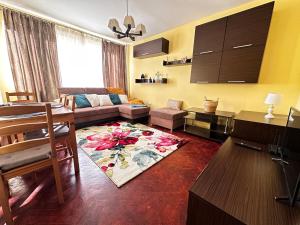 Fortress View Apartment